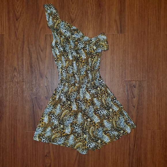 Leapord print romper - Picture 2 of 5